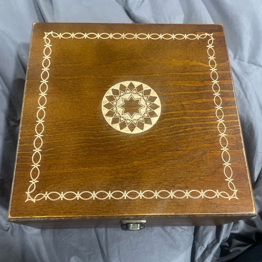 36 bottle essential oil wood storage box